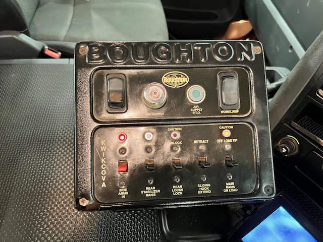 Scania P410 8×4 Day Cab Hookloader Manual