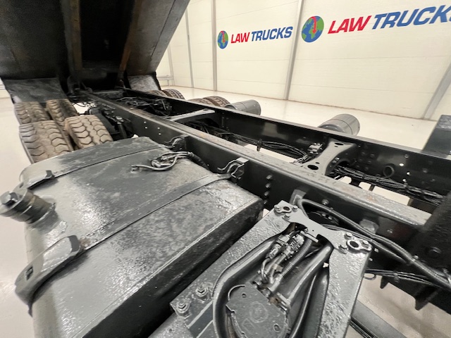 Scania P370 8×4 Rest Cab Tipper Manual