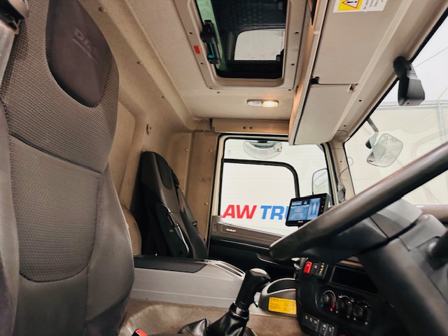 DAF CF 290 6×2 Rear Steer Fridge Box