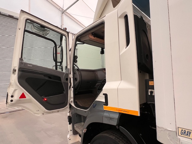 DAF CF 290 6×2 Rear Steer Fridge Box
