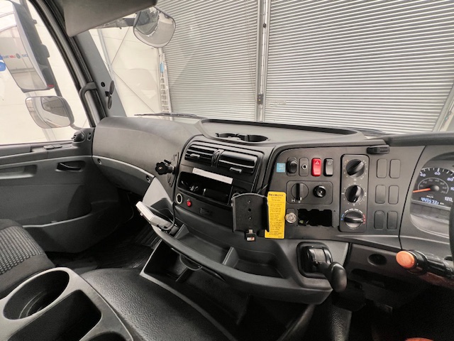 Mercedes Axor 1824 Day Cab Box Van