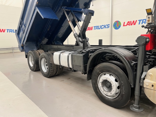 DAF CF85 410 8×4 Day Cab Steel Tipper Grab
