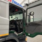 Scania P94 260 10 Tyre Sleeper Cab Flatbed - thumbnail