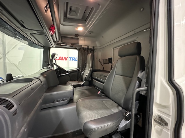 Scania G410 4×2 Sleeper Cab Tractor Unit