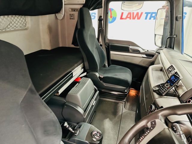 MAN TGX 26.480 6×2 Tractor Unit