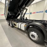 Volvo FM 370 8×4 Steel Tipper Grab - thumbnail