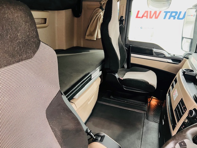 MAN TGX 26.460 6×2 Tractor Unit