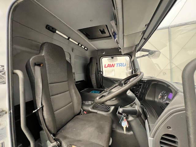 Mercedes Axor 1824 Day Cab Box Van