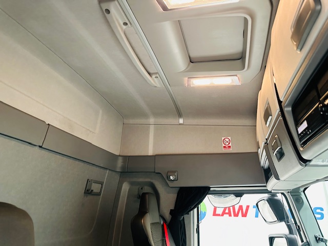 Renault T460 6×2 Midlift Tractor Unit