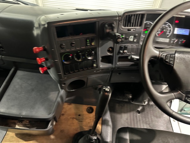 Scania R420 8×4 Highline Vacuum Tanker