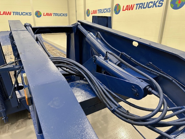 King GTL 48 60 Tri Axle Machinery Carrier Lowloader