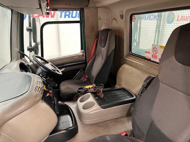 DAF CF75 310 6×2 Day Cab Dropside Crane