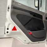DAF CF 400 4×2 Sleeper Cab Tractor Unit - thumbnail