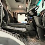 Mercedes Actros 1824 Day Cab Curtainsider - thumbnail