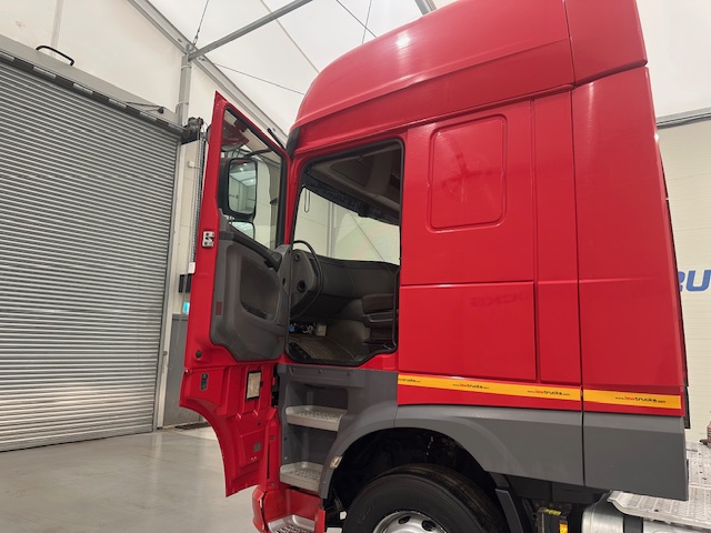 DAF XF 510 6×2 Midlift Tractor Unit