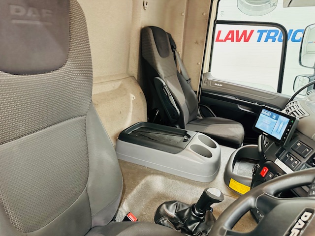 DAF CF 290 6×2 Rear Steer Fridge Box