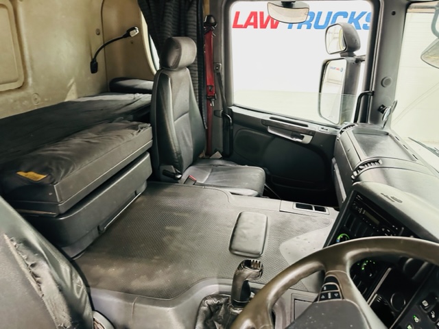 Scania P310 6×2 Sleeper Cab Curtainsider Manual