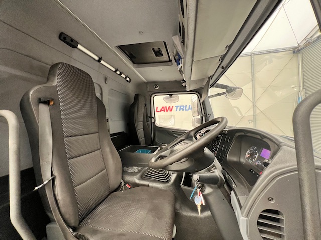 Mercedes Axor 1824 Day Cab Box Van