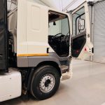 DAF CF 330 6×2 Rear Lift Sleeper Cab Curtainsider - thumbnail