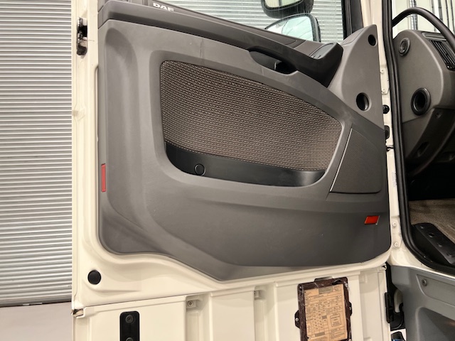 DAF XF 510 6×2 Midlift Tractor Unit Manual