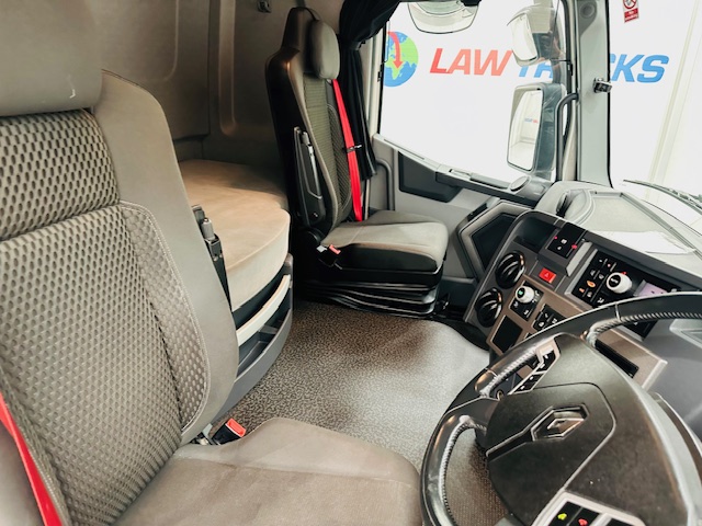 Renault T460 6×2 Midlift Tractor Unit