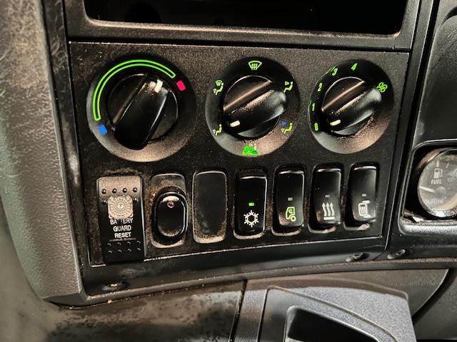 Scania P280 6×2 Rear Lift Day Cab Fridge Box Manual