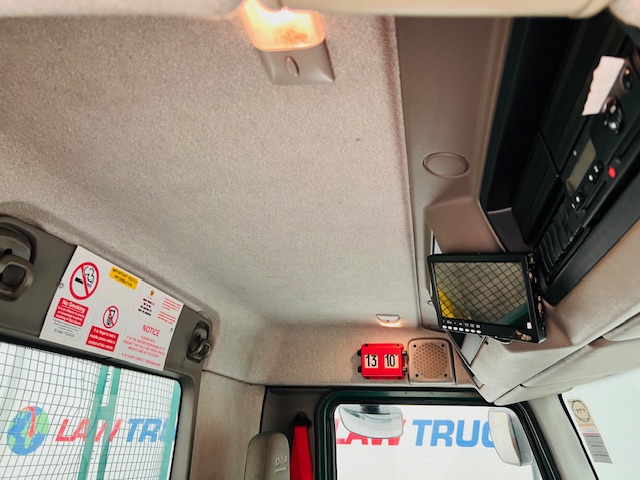 DAF LF55 220 Day Cab Dropside Brick Grab