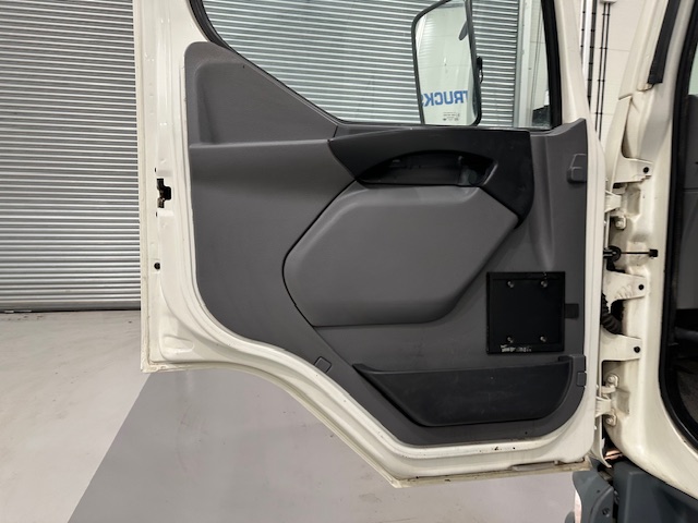 DAF LF45 140 4×2 Mobile Workshop Compressor