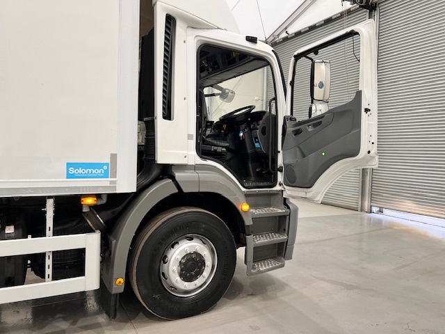 Mercedes Axor 1824 Day Cab Fridge Box Van