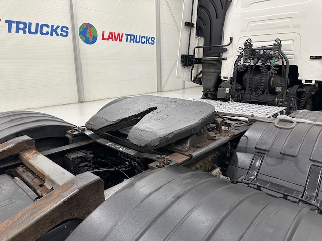 Renault T460 6×2 Midlift Tractor Unit