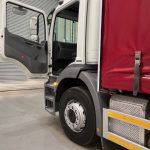Mercedes Axor 1824 Day Cab Curtainsider - thumbnail