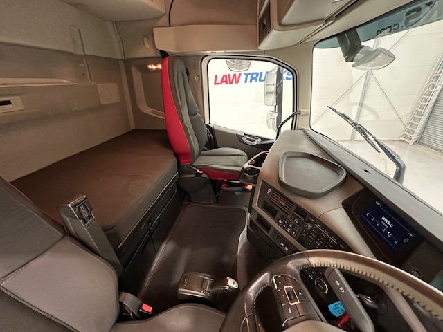 Volvo FH 500 Euro 5 6×2 Midlift Tractor Unit