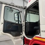 Volvo FM 330 6×2 Rear Lift Sleeper Cab Flatbed - thumbnail