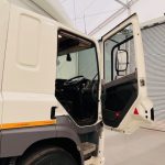 DAF CF 330 6×2 Rear Lift Sleeper Cab Curtainsider - thumbnail