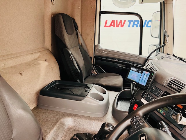 DAF CF 290 6×2 Rear Steer Fridge Box