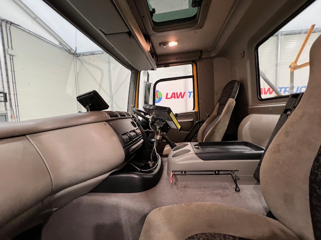 DAF CF75 310 6×4 Day Cab Gritter