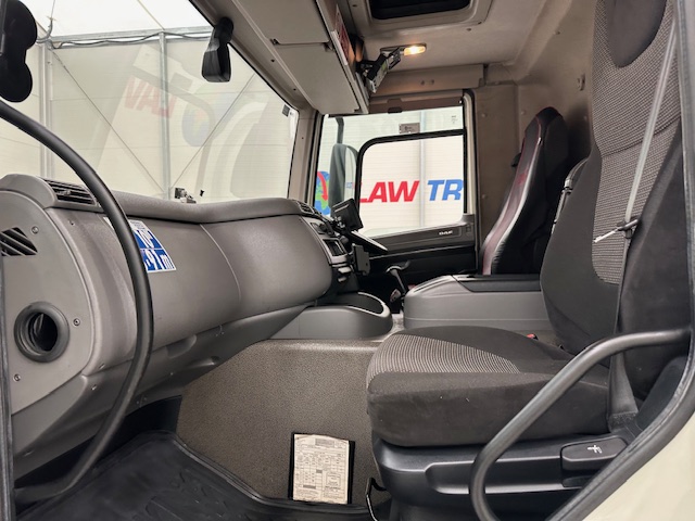 DAF CF 290 6×2 Rear Steer Fridge Box