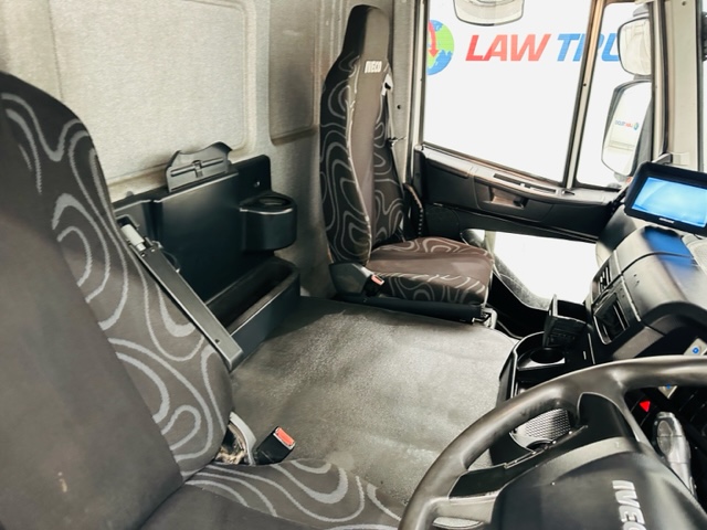 Iveco Stralis 310 Euro 6 6×2 Box Van