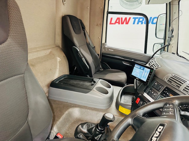 DAF CF 290 6×2 Rear Steer Fridge Box