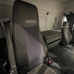 Scania P320 6×2 10 Tyre Rear Lift Insulated Box Van - thumbnail