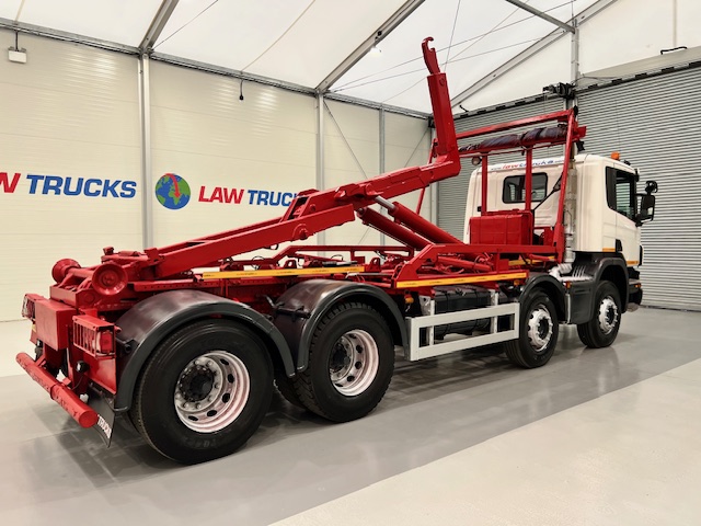 Scania P370 8×4 Rest Cab Hookloader Manual