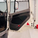 DAF CF 330 6×2 Rear Lift Sleeper Cab Curtainsider - thumbnail