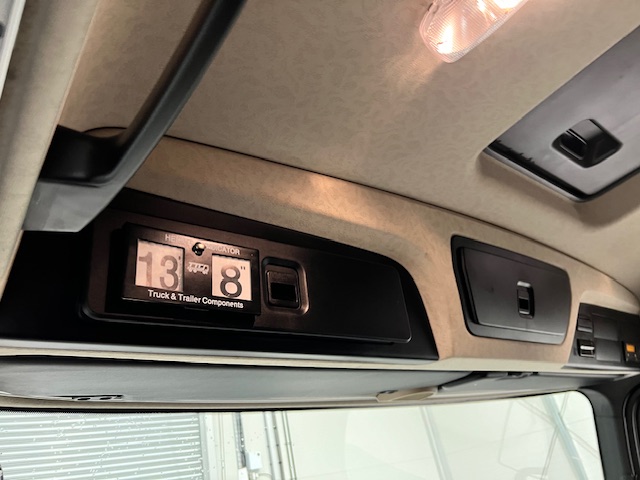 Mercedes Actros 1824 4×2 Sleeper Cab Box Van