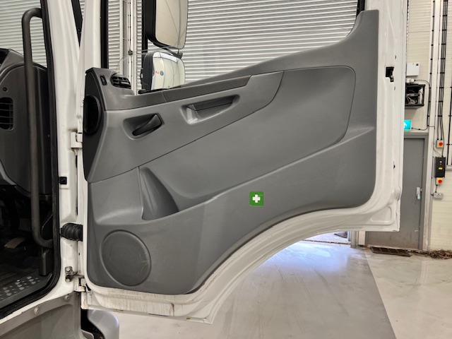 Mercedes Axor 1824 Day Cab Fridge Box Van