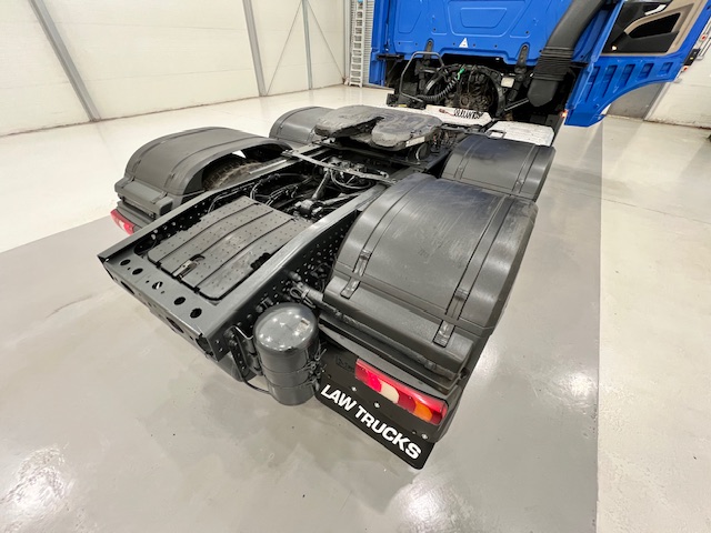 Mercedes Actros 2545 6×2 Midlift Tractor Unit