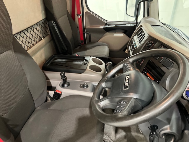 DAF LF 180 Day Cab Fridge Box Manual