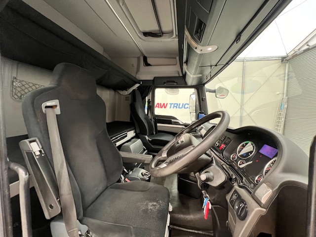 MAN TGX 26.440 6×2 Midlift Tractor Unit