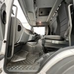 Mercedes Axor 1824 Day Cab Box Van - thumbnail