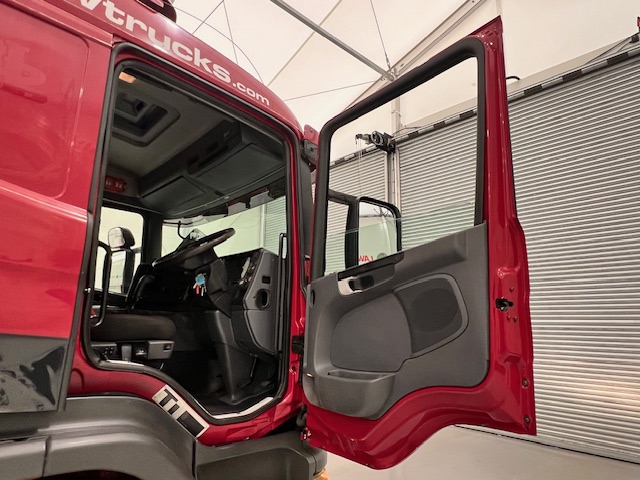 Scania P380 6×2 10 Tyre Rear Lift Sleeper Cab Flatbed