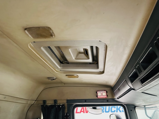 Scania P310 6×2 Sleeper Cab Curtainsider Manual